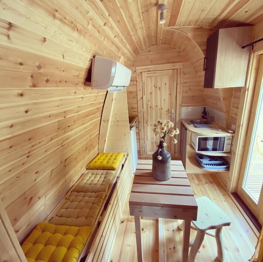 Camping La Ferme De كاستيلان المظهر الخارجي الصورة