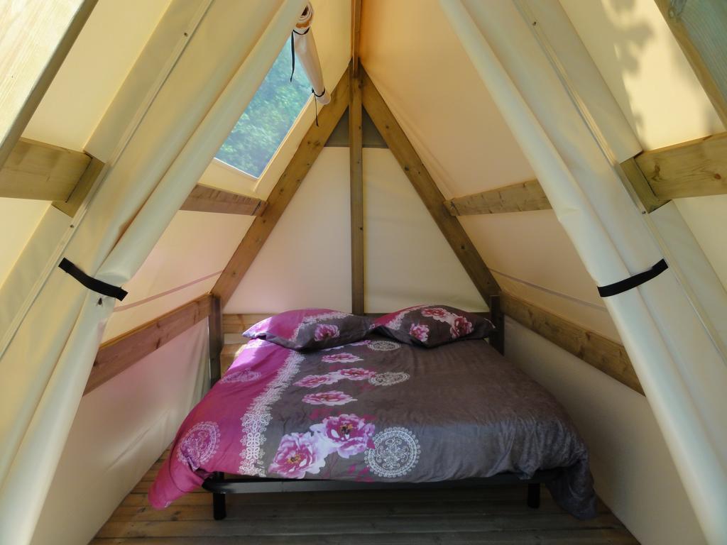 Camping La Ferme De كاستيلان المظهر الخارجي الصورة