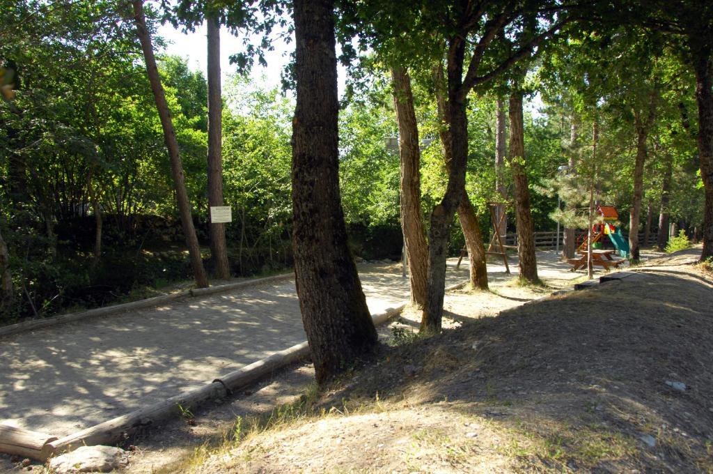 Camping La Ferme De كاستيلان المظهر الخارجي الصورة